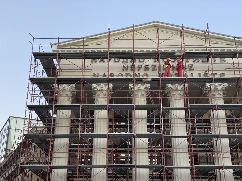 Bakić: Rok za završetak radova na zgradi Narodnog pozorišta u Subotici je 22. april