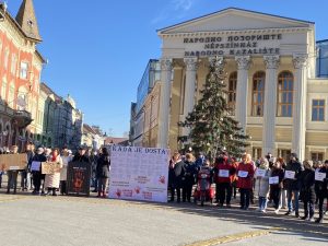 ruke su vam krvave protest