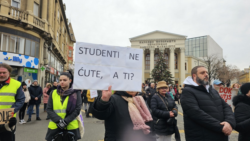 Praznici su završeni, blokade nisu: Nova protestna okupljanja u Subotici u petak, 10. januara